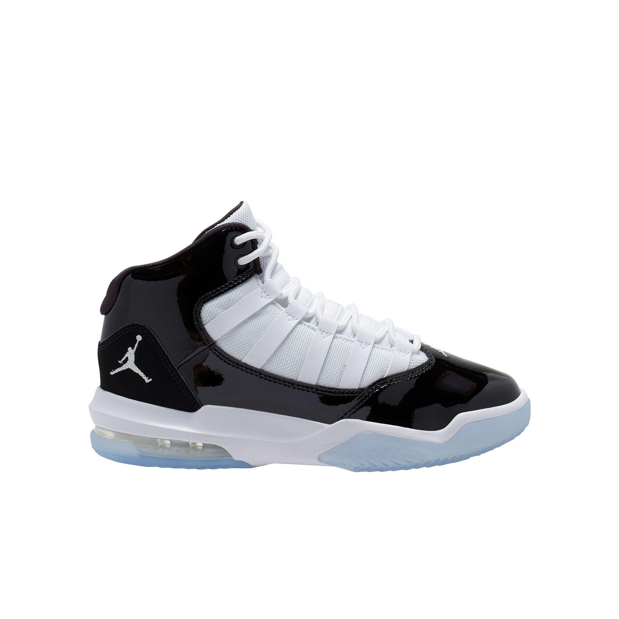 Jordan Max Aura "Black/White" Grade School Boys' Shoe - BLACK/WHITE